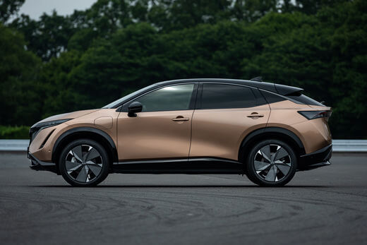 ניסאן אריאה